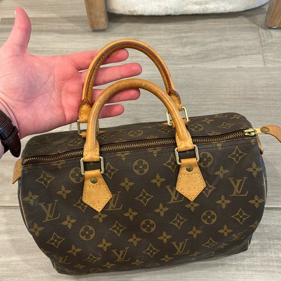 Louis Vuitton Handbags - Gorgeous! LOUIS VUITTON SPEEDY 30 HANDBAG PURSE MONOGRAM CANVAS M41526 SP0958
